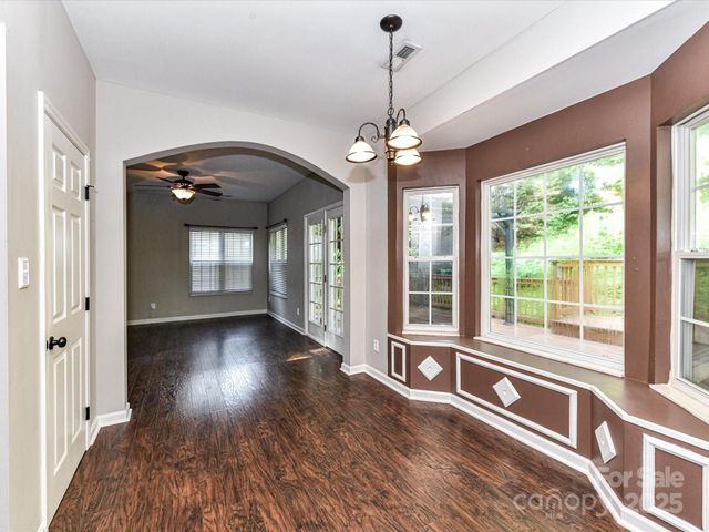 6027 Edinmeadow Lane, Charlotte, NC 28269