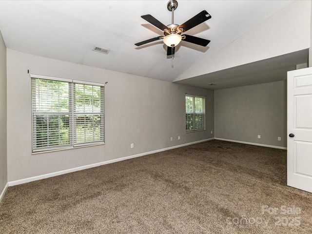 6027 Edinmeadow Lane, Charlotte, NC 28269