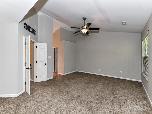6027 Edinmeadow Lane, Charlotte, NC 28269