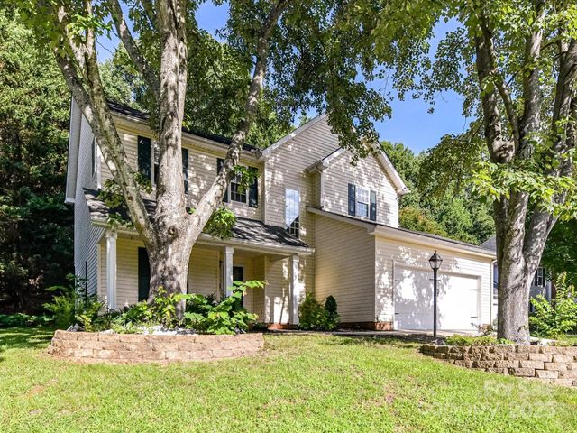 6027 Edinmeadow Lane, Charlotte, NC 28269