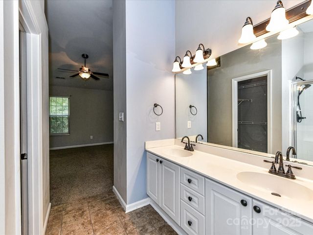 6027 Edinmeadow Lane, Charlotte, NC 28269