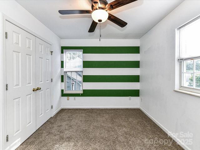 6027 Edinmeadow Lane, Charlotte, NC 28269