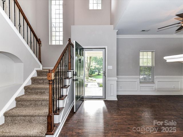 6027 Edinmeadow Lane, Charlotte, NC 28269