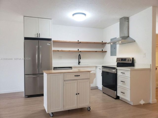 7000 NW 17th Street 116, Plantation, FL 33313