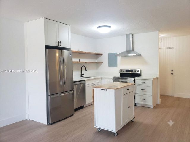 7000 NW 17th Street 116, Plantation, FL 33313