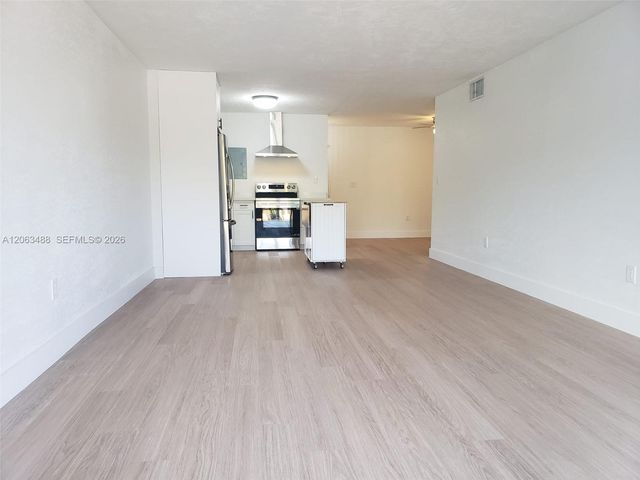 7000 NW 17th Street 116, Plantation, FL 33313