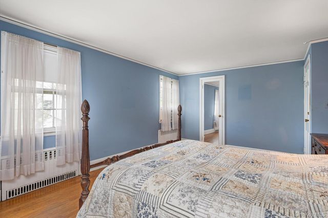 108 Charles Street, East Williston, NY 11501