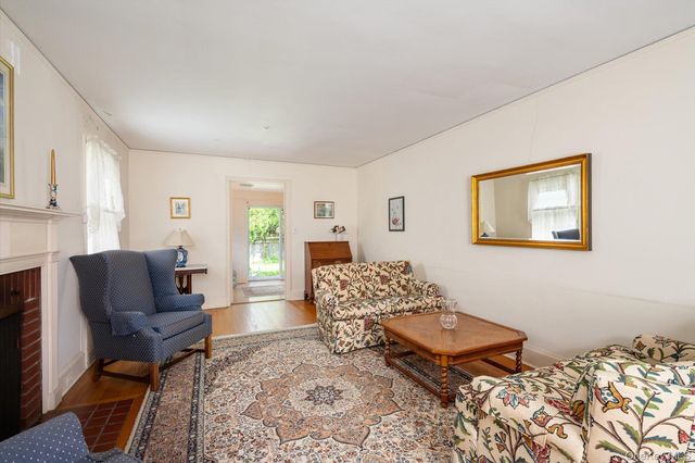 108 Charles Street, East Williston, NY 11501