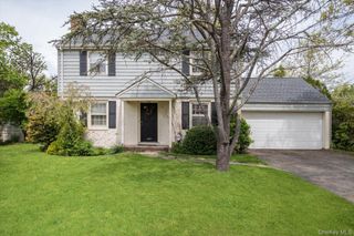 108 Charles Street, East Williston, NY 11501