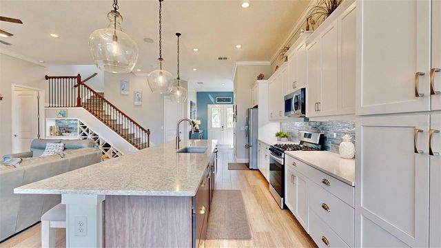 5233 WISHING ARCH DRIVE, Apollo Beach, FL 33572