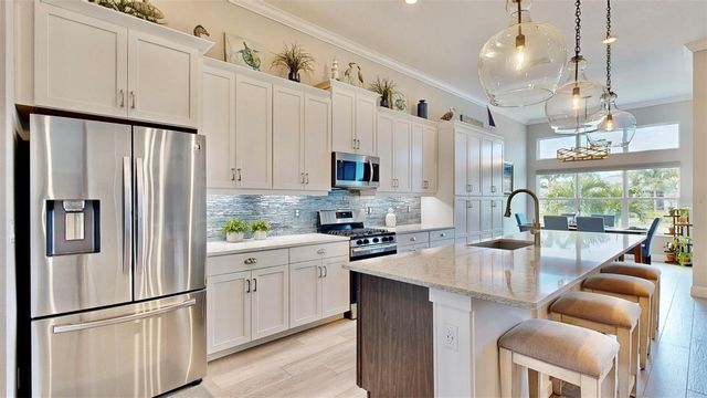 5233 WISHING ARCH DRIVE, Apollo Beach, FL 33572