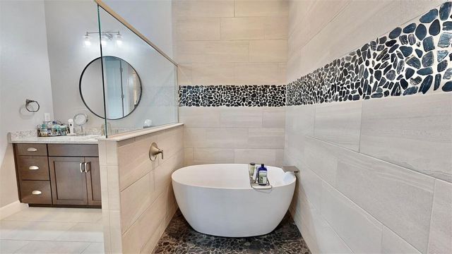 5233 WISHING ARCH DRIVE, Apollo Beach, FL 33572