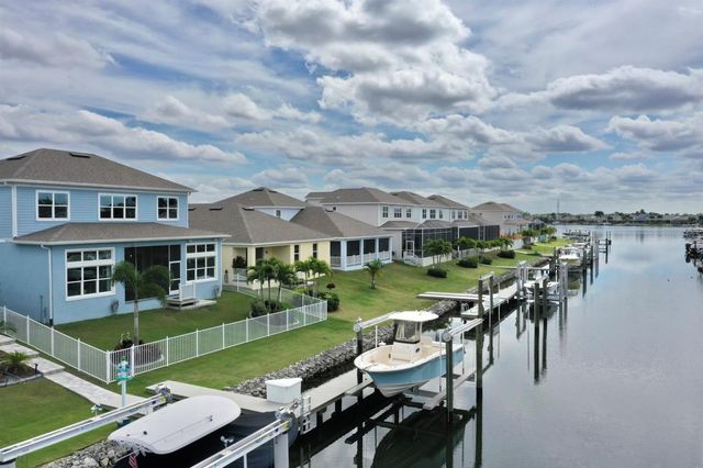 5233 WISHING ARCH DRIVE, Apollo Beach, FL 33572