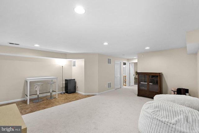 348 EBAUGH DR SE, Leesburg, VA 20175