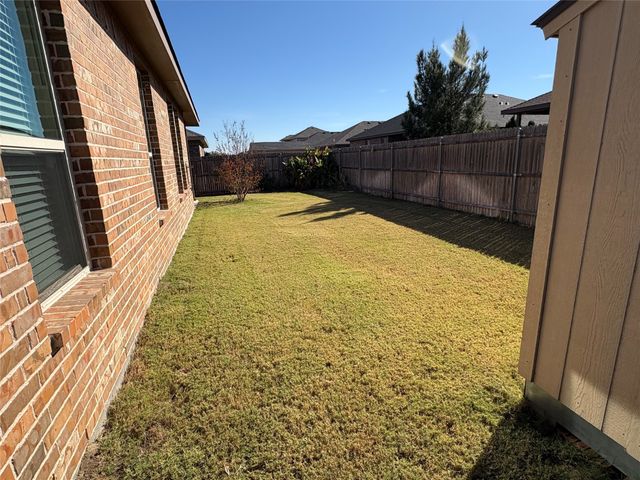 1719 Cross Creek Lane, Cleburne, TX 76033