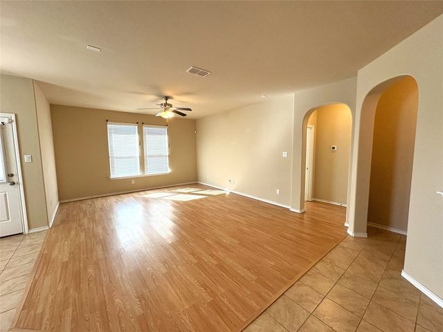 1719 Cross Creek Lane, Cleburne, TX 76033