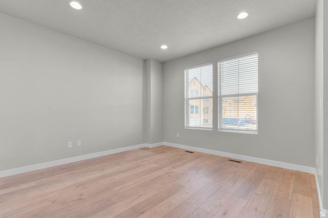 7253 S CAMPION DR, West Jordan, UT 84081