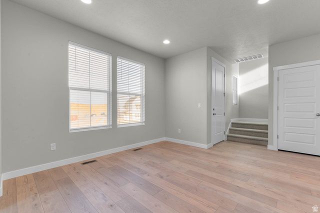 7253 S CAMPION DR, West Jordan, UT 84081