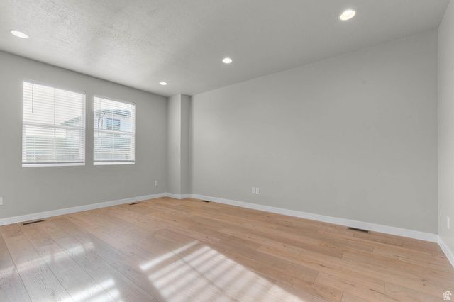 7253 S CAMPION DR, West Jordan, UT 84081