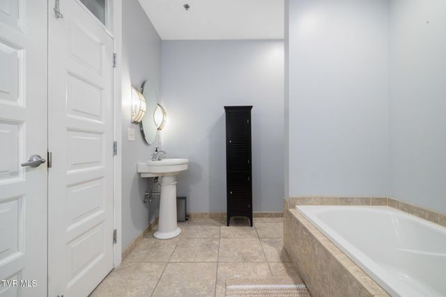 116 Tipton Street 204, Johnson City, TN 37604