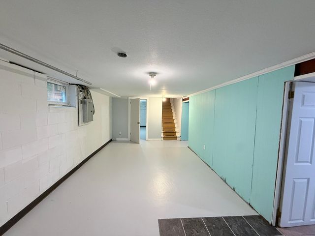 916 112th Avenue NW, Coon Rapids, MN 55448