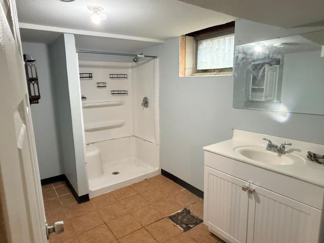 916 112th Avenue NW, Coon Rapids, MN 55448