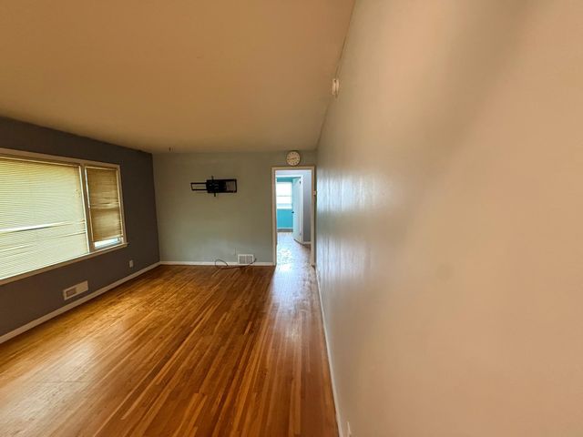 916 112th Avenue NW, Coon Rapids, MN 55448