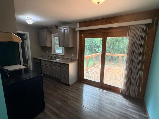 916 112th Avenue NW, Coon Rapids, MN 55448