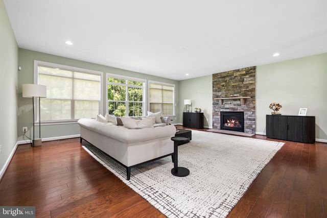 22411 CONSERVANCY DR, Ashburn, VA 20148