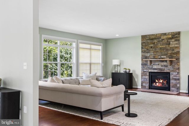 22411 CONSERVANCY DR, Ashburn, VA 20148