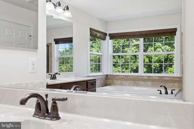 22411 CONSERVANCY DR, Ashburn, VA 20148