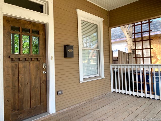 528 Devine, San Antonio, TX 78210