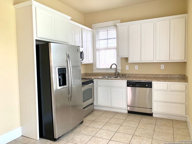 528 Devine, San Antonio, TX 78210