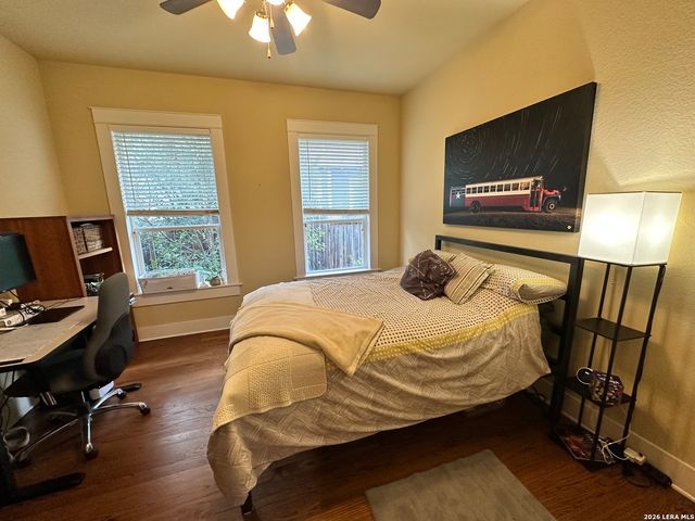 528 Devine, San Antonio, TX 78210