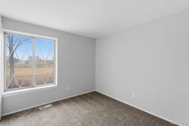 8710 Community Boulevard, Warren, MI 48093