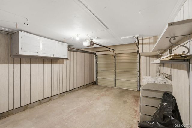 8710 Community Boulevard, Warren, MI 48093