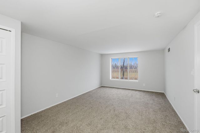 8710 Community Boulevard, Warren, MI 48093