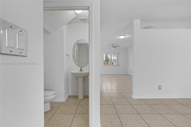 330 SW 2nd Ave 3, Hallandale Beach, FL 33009