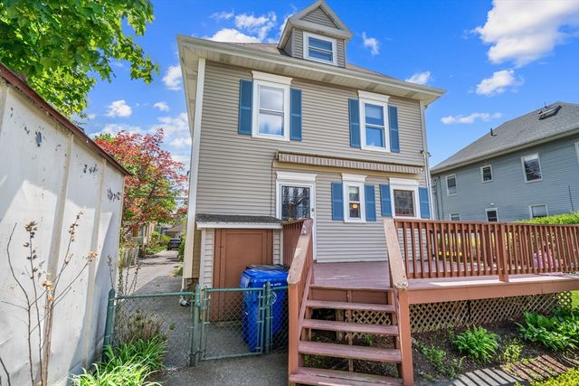 48 Palmer St, Arlington, MA 02474