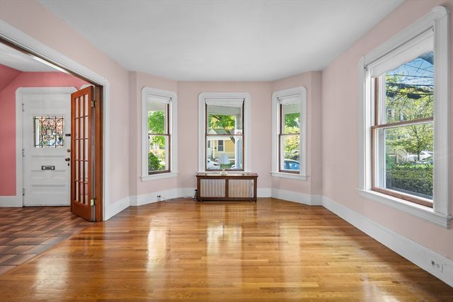 48 Palmer St, Arlington, MA 02474