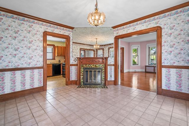 48 Palmer St, Arlington, MA 02474