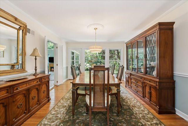 600 Sheridan Road, Winnetka, IL 60093