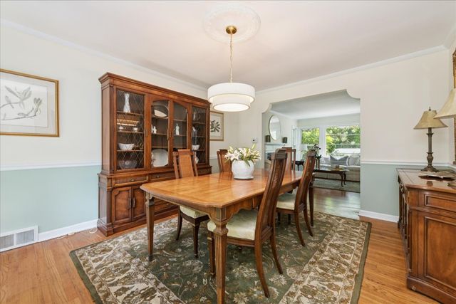 600 Sheridan Road, Winnetka, IL 60093