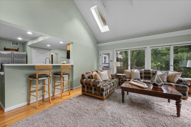 600 Sheridan Road, Winnetka, IL 60093