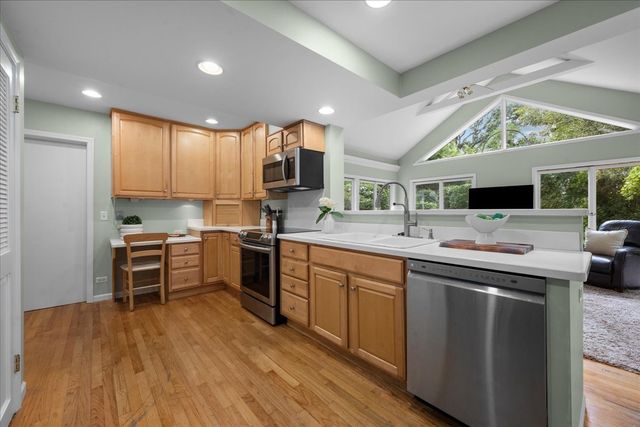 600 Sheridan Road, Winnetka, IL 60093