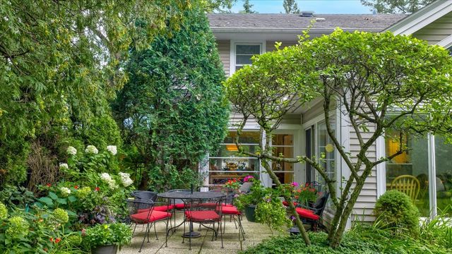 600 Sheridan Road, Winnetka, IL 60093