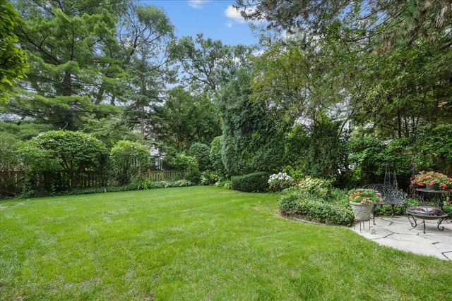 600 Sheridan Road, Winnetka, IL 60093