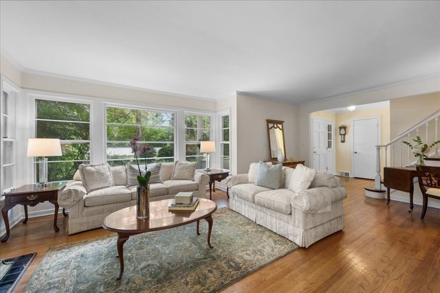 600 Sheridan Road, Winnetka, IL 60093