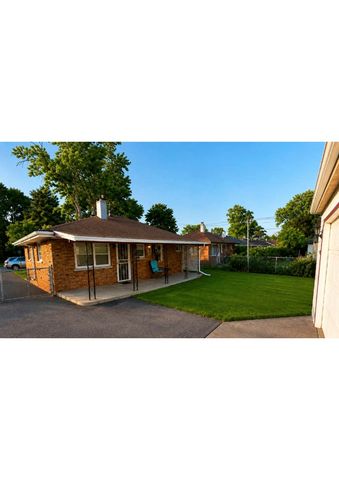 15527 Rose Drive, South Holland, IL 60473