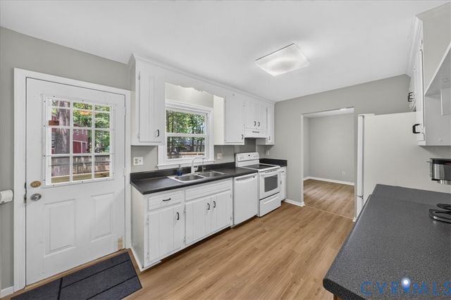 6704 Darcy Ct, Chesterfield, VA 23832